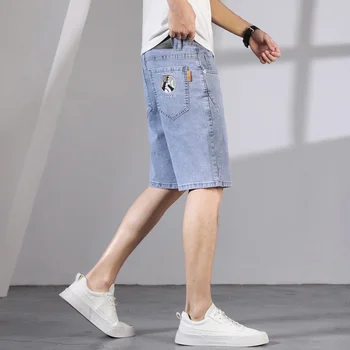 Новые джинсы для мужчин летом 2022 года, Светло-голубые прямые брюки для мужчин, Джинсы с дырками, Мужской тренд